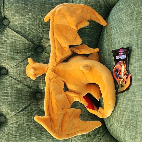 Pokemon Charizard Plush - Picture 2 of 4